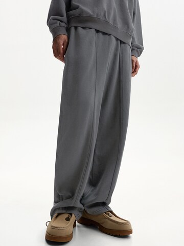 Wide leg Pantaloni di Bershka in grigio: frontale