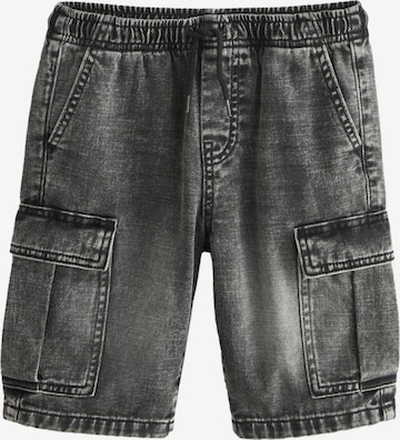 Jean Next en gris : devant