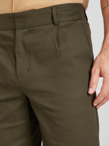 ABOUT YOU Regular Broek 'Armin ' in Groen