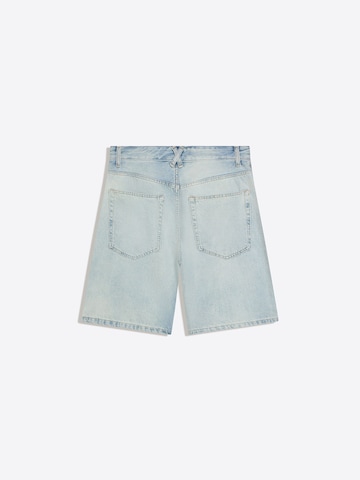 Bershka Regular Jeans in Blauw