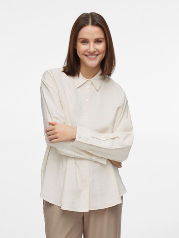 VILA - Blusa en blanco: frente