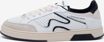 WOMSH Sneakers laag in Wit: voorkant