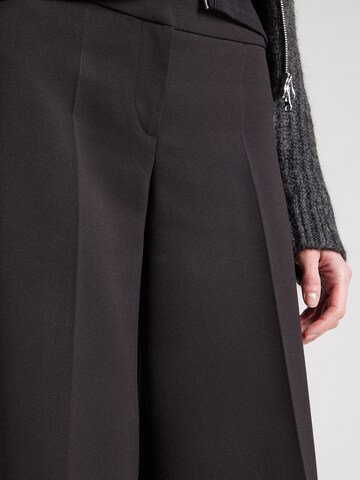 WEEKDAY Широки крачоли Панталон с ръб 'Dione' в черно