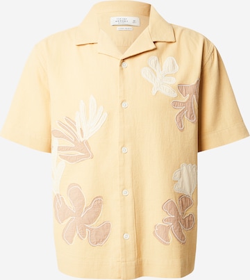 Abercrombie & Fitch Regular Fit Paita värissä keltainen: etupuoli