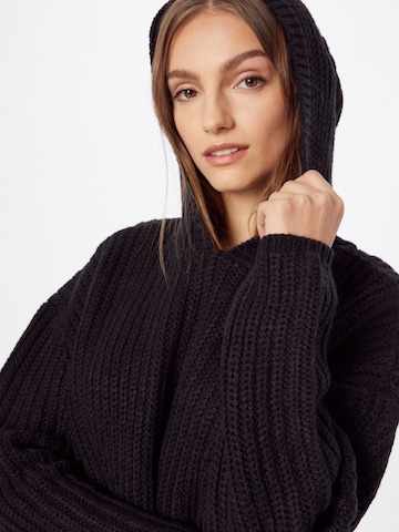 Urban Classics - Pullover em preto