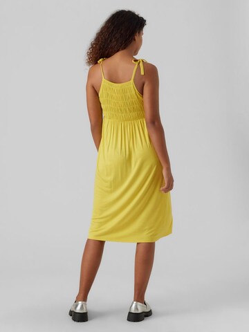 Abito di MAMALICIOUS in giallo