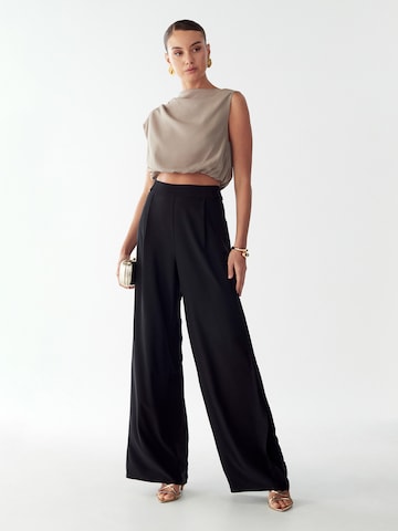 Willa Широка кройка Панталон 'CHARLA' в черно