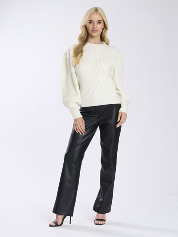 Finding Friday Pullover in Beige