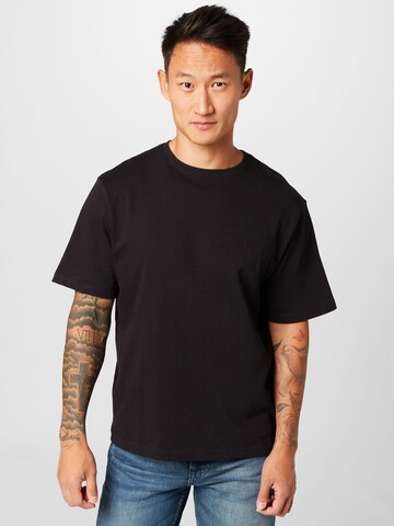 Wax London - Camiseta 'DEAN' en negro: frente