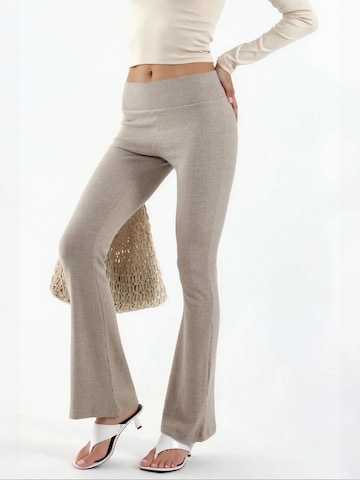 Flared Leggings di Busem in grigio: frontale