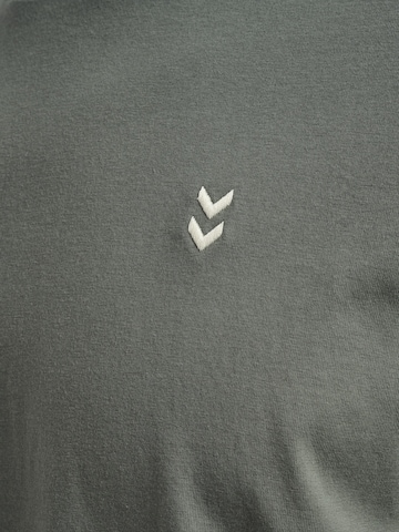 T-Shirt fonctionnel Hummel en gris