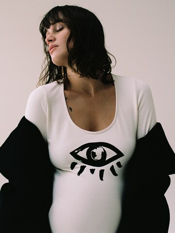 ABOUT YOU x MOGLI - Camiseta 'Nora' en beige