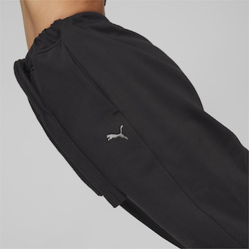 PUMA Loosefit Sporthose in Schwarz