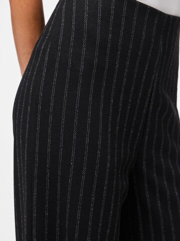 Wide leg Pantaloni 'PCJiannah' di PIECES in nero