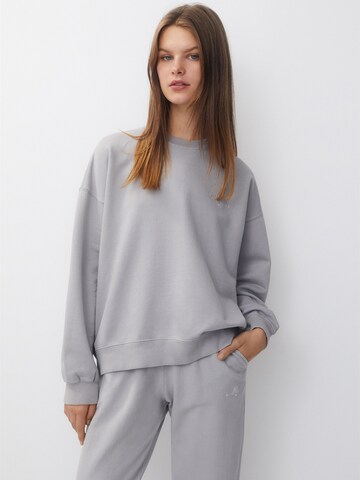 Pull&Bear Sweatshirt in Grijs: voorkant