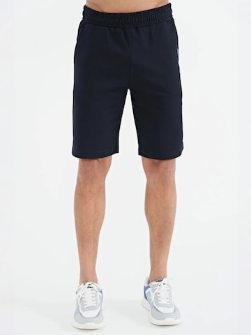 Pantalon Tommy Life en bleu : devant