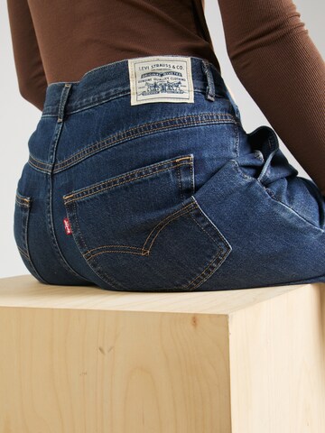 LEVI'S ® Loosefit Jeans med lægfolder 'Featherweight Baggy' i blå