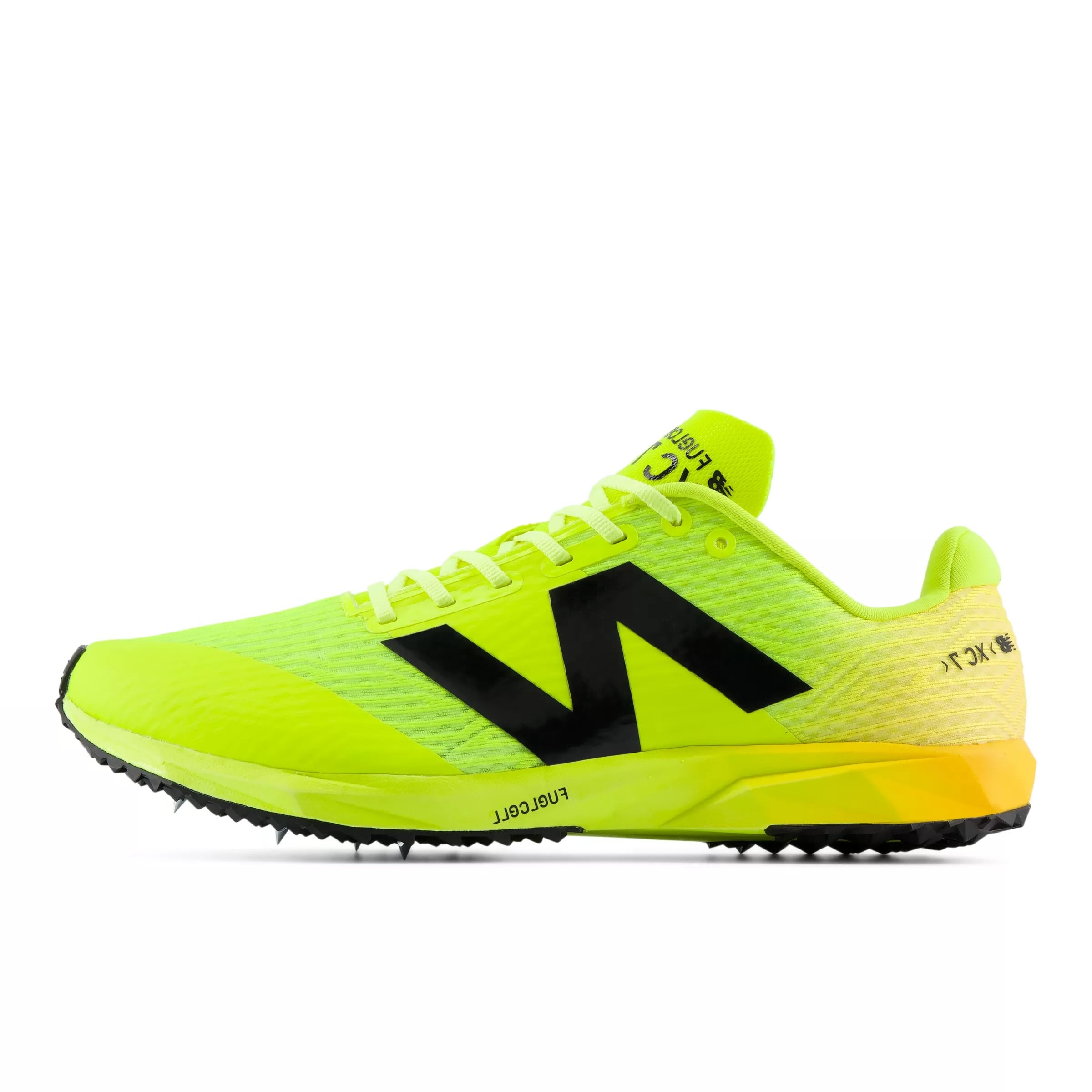 Scarpa da corsa 'FuelCell XC7 v5' di new balance in verde: frontale