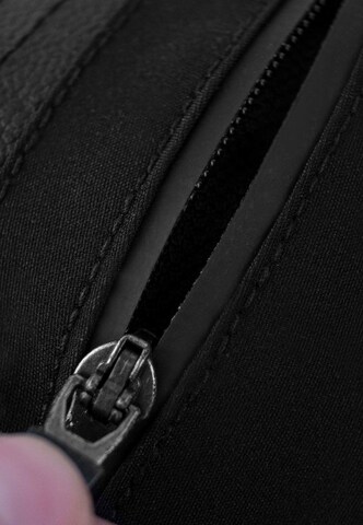 REUSCH Sports gloves 'Travis' in Black