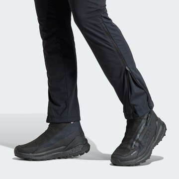 Coupe slim Pantalon outdoor 'Xperior' ADIDAS TERREX en noir