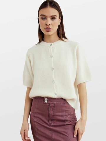 Cardigan ' Kae ' Noella en beige : devant