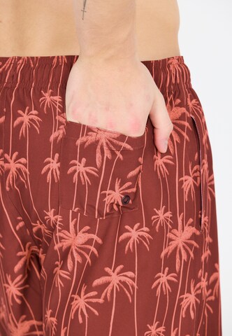 Cruz Badeshorts 'Rohan' in Rot