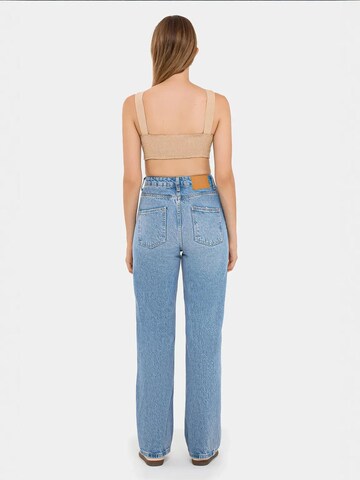 Top di Hiccup in marrone