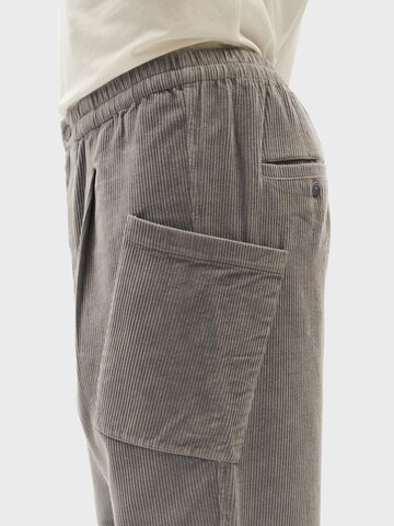 Thinking MU Loosefit Hose 'MAX' (GOTS) in Grau