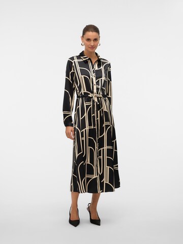 Robe-chemise 'VMHADLEY' VERO MODA en noir : devant