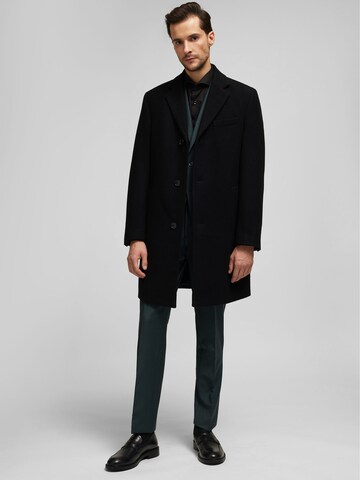 HECHTER PARIS Between-Seasons Coat in Black