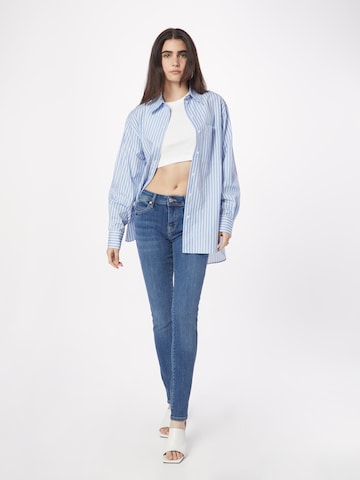 Coupe slim Jean 'Adriana' Mavi en bleu