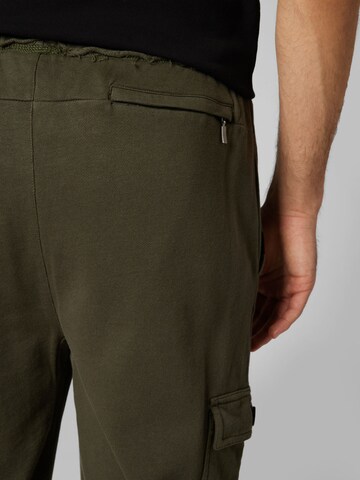 Key Largo Дънки Tapered Leg Карго панталон 'Result' в зелено