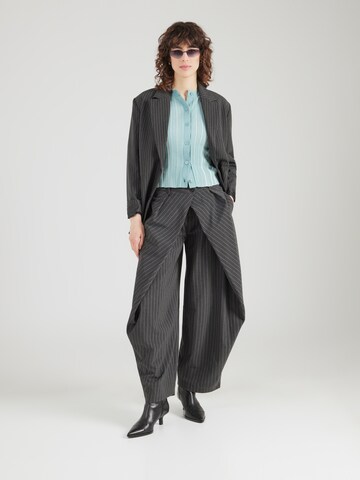 Cardigan & Other Stories en bleu