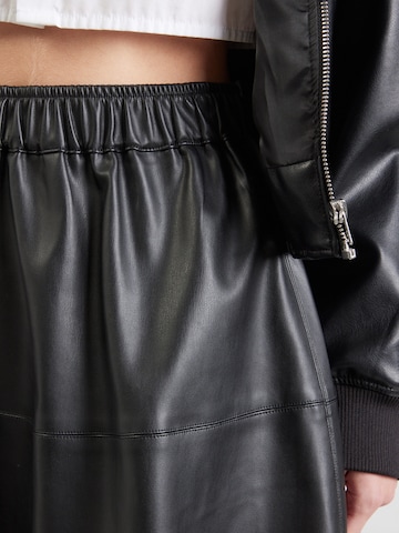 ABOUT YOU - Saia 'Sissy' em preto