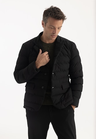 Felix Hardy Between-season jacket in Black: front