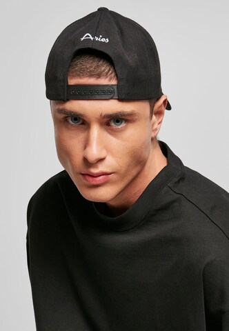Mister Tee Cap 'Zodiac' in Black