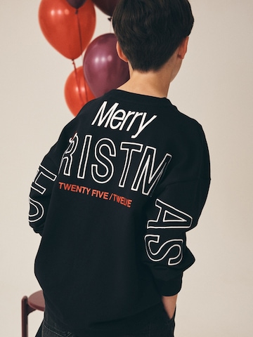 Next Shirt in Black