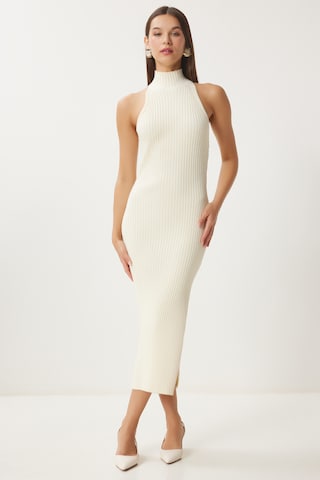 Happiness İstanbul Kleid in Beige