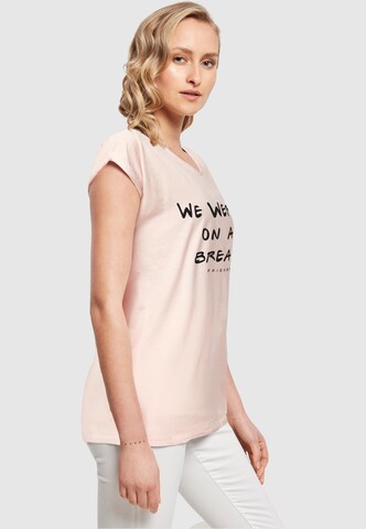ABSOLUTE CULT T-Shirt 'Friends - We Were On A Break' in Pink