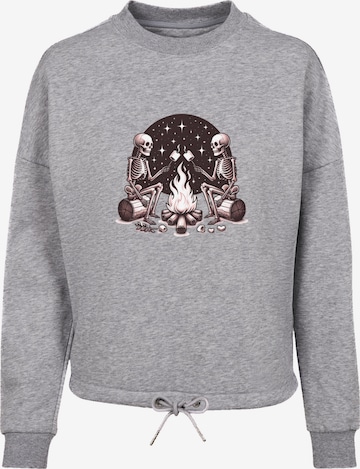 Sweat-shirt 'Skelette Lagerfeuer Marshmallow' F4NT4STIC en gris : devant