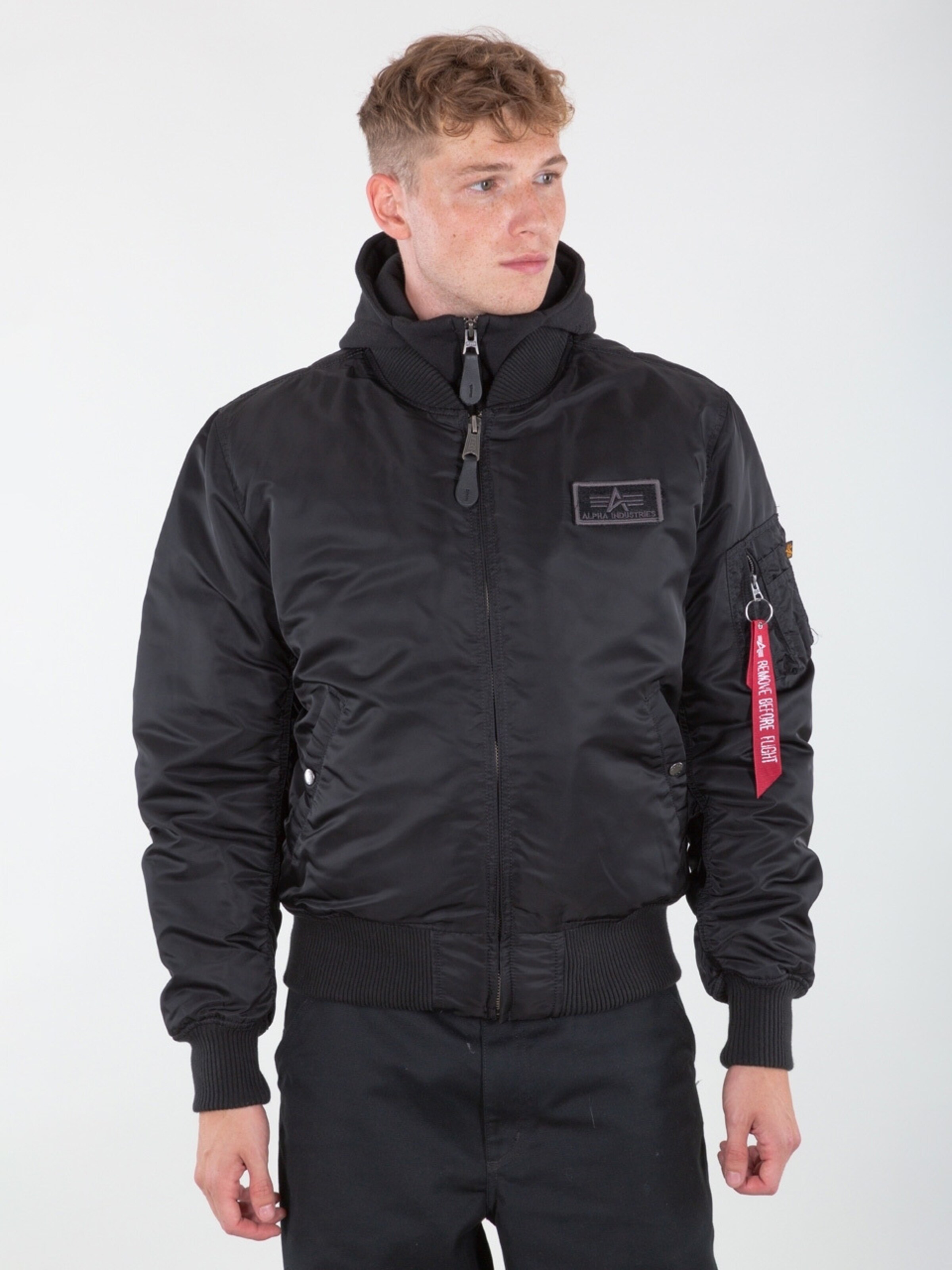 ALPHA INDUSTRIES Between-Season Jacket 'Ma-1 D-Tec' in Black