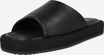 Copenhagen Mules in Black: front