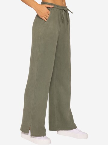 SASSYCLASSY Loose fit Pants in Green