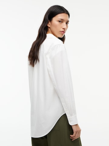 Tommy Jeans Блузка 'ESSENTIAL' в Белый
