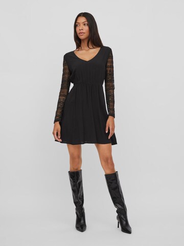 VILA Φόρεμα 'Jill' σε μαύρο: μπροστά