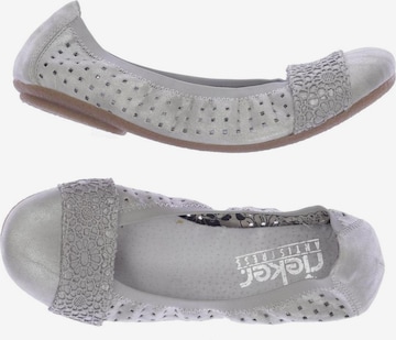 Rieker Flats & Loafers in 40 in Grey: front