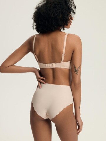 Henderson Push-up Bra in Beige