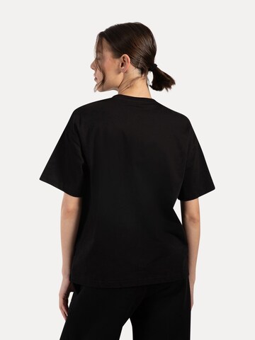 Smilodox Oversize T-Shirt Lyanna in Schwarz