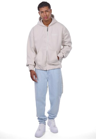 Dropsize Zip-Up Hoodie in White