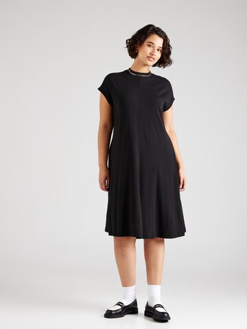 Robes en maille Tommy Hilfiger Curve en noir : devant